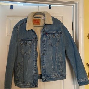 Levi’s Trucker Jacket (Men’s Large)